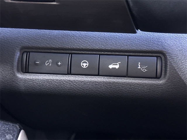 2023 Nissan Pathfinder Platinum 25