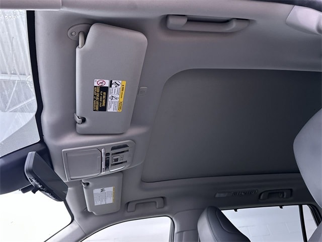 2021 Toyota Highlander Platinum 32