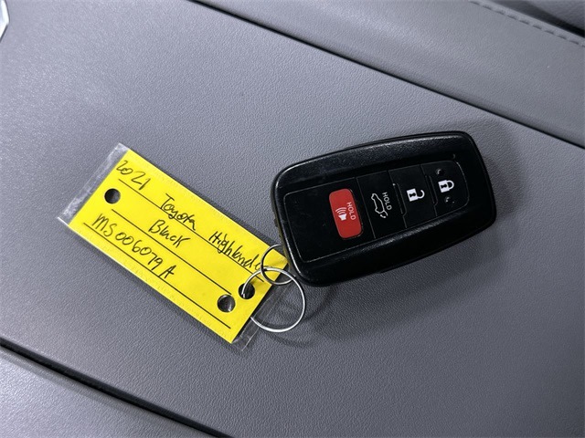 2021 Toyota Highlander Platinum 16
