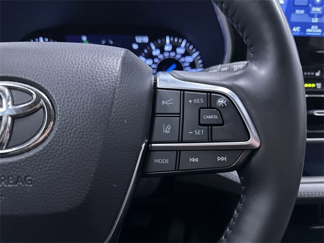 2021 Toyota Highlander Platinum 24