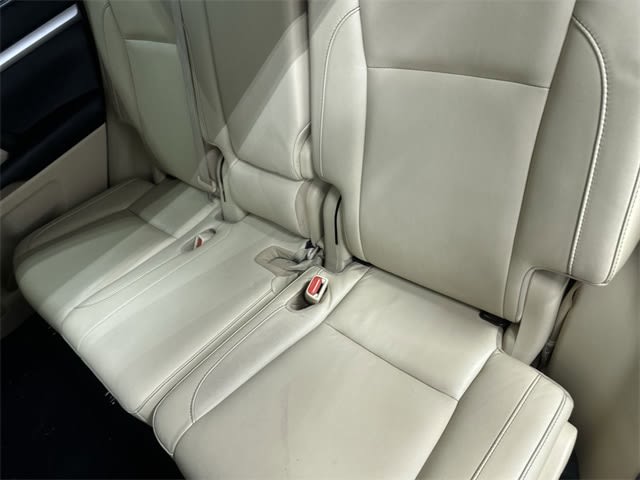 Thumbnail: 2017 Toyota Highlander - 8