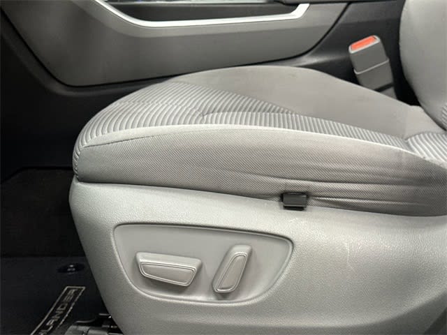 Thumbnail: 2023 Toyota Highlander - 29