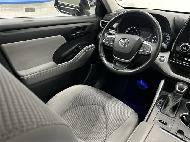 Thumbnail: 2023 Toyota Highlander - 2