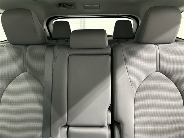 Thumbnail: 2023 Toyota Highlander - 21