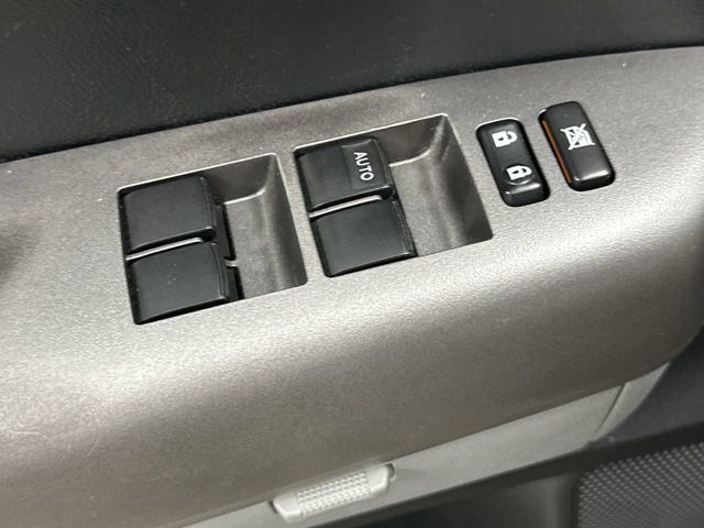 Thumbnail: 2012 Toyota Tundra - 25