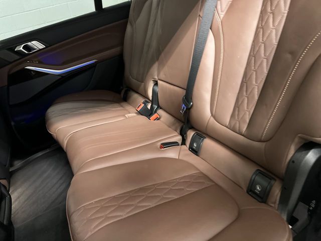 Thumbnail: 2026 BMW X7 - 8