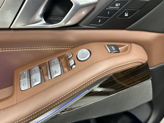 Thumbnail: 2026 BMW X7 - 25