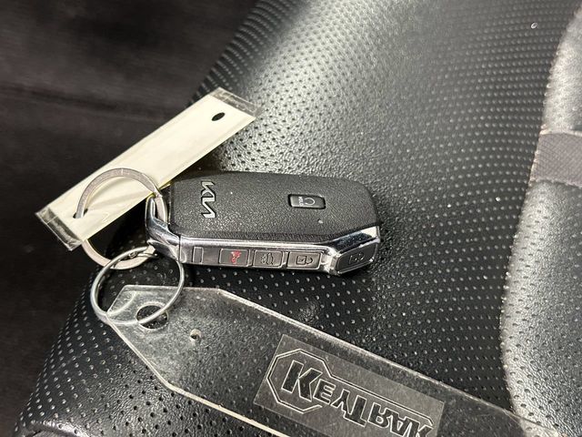 Thumbnail: 2023 Kia K5 - 13