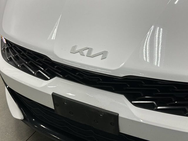 Thumbnail: 2023 Kia K5 - 4