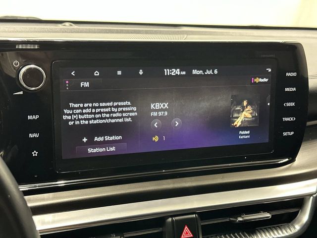 Thumbnail: 2023 Kia K5 - 10