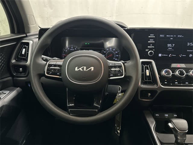 Thumbnail: 2023 Kia Sorento - 2