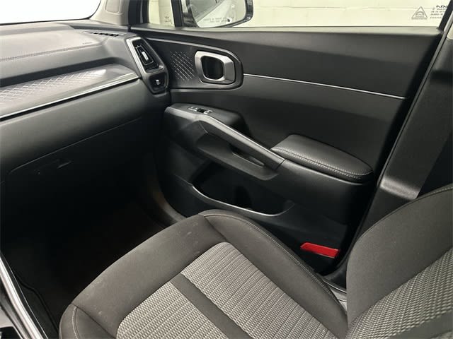 Thumbnail: 2023 Kia Sorento - 22