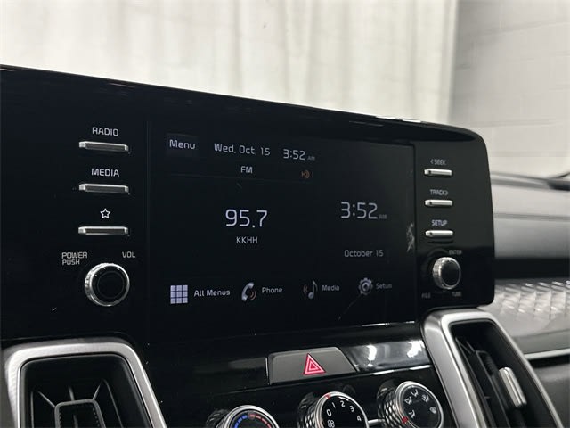 Thumbnail: 2023 Kia Sorento - 9