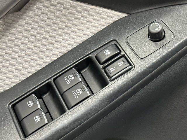Thumbnail: 2017 Subaru Forester - 25
