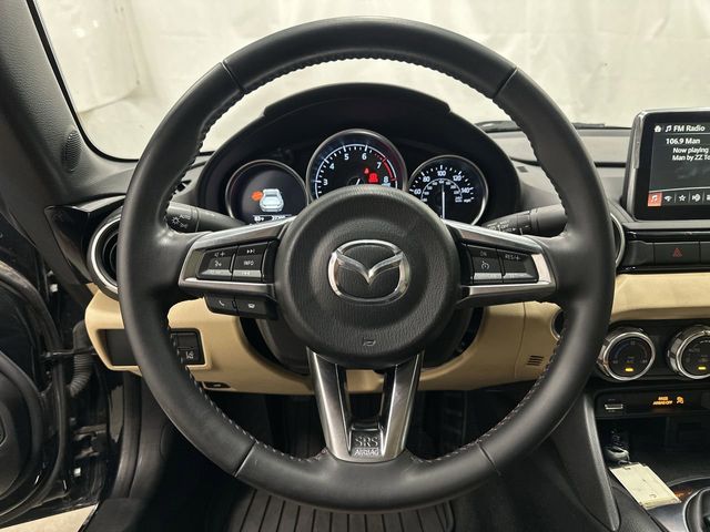 Thumbnail: 2017 Mazda MX-5 Miata - 8