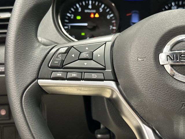 Thumbnail: 2020 Nissan Rogue Sport - 22