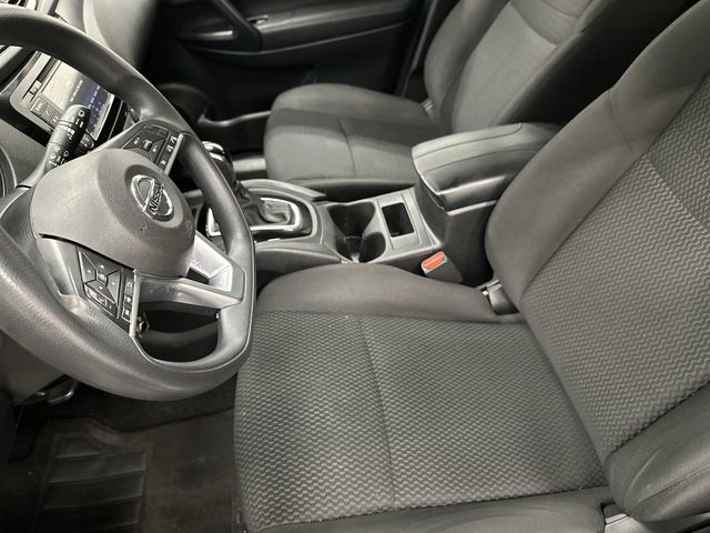 Thumbnail: 2020 Nissan Rogue Sport - 5