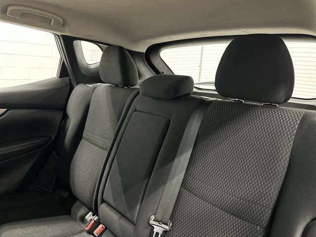 Thumbnail: 2020 Nissan Rogue Sport - 19