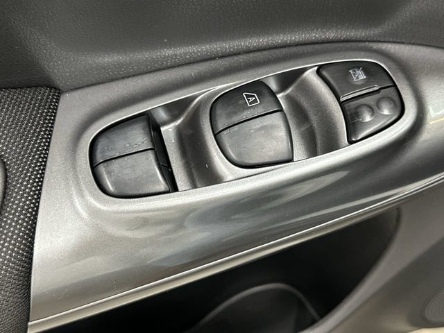 Thumbnail: 2015 Nissan Juke - 25