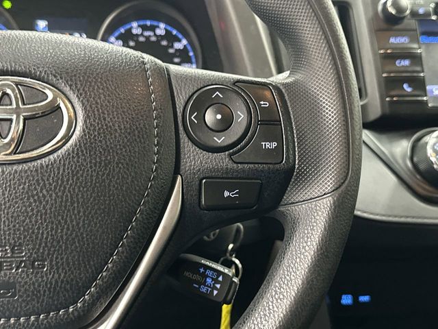 Thumbnail: 2018 Toyota RAV4 - 23