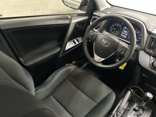 Thumbnail: 2018 Toyota RAV4 - 2