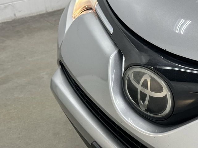 Thumbnail: 2018 Toyota RAV4 - 4