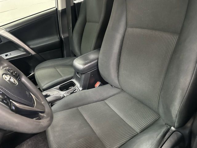 Thumbnail: 2018 Toyota RAV4 - 7
