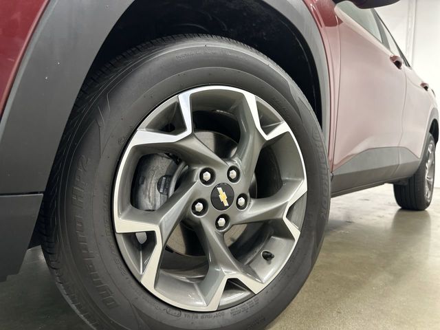 Thumbnail: 2025 Chevrolet Trax - 5