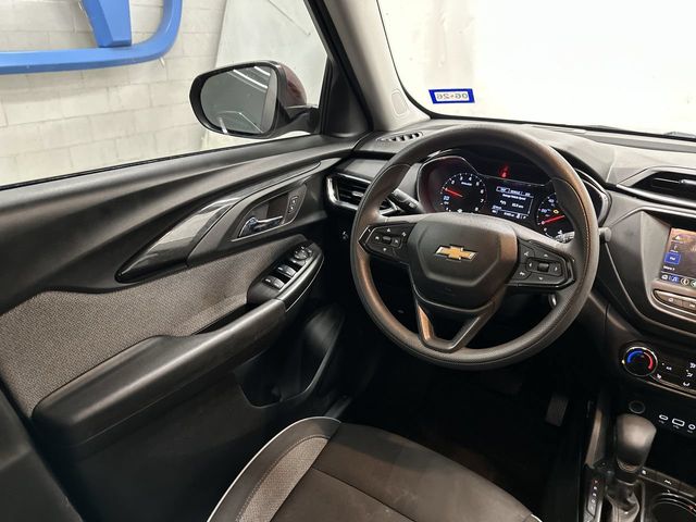 Thumbnail: 2023 Chevrolet TrailBlazer - 2