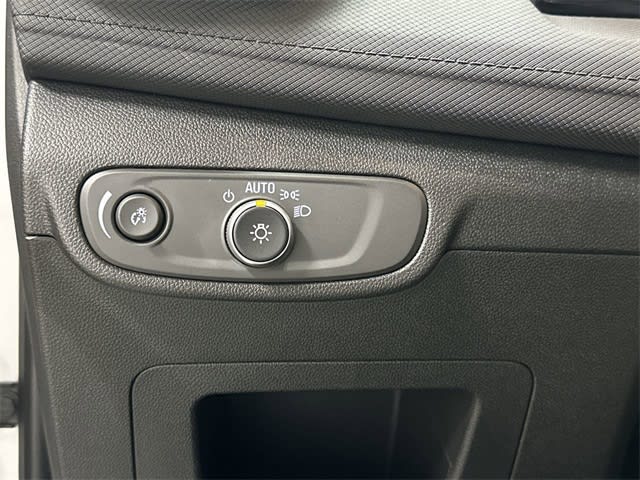 Thumbnail: 2025 Chevrolet TrailBlazer - 24