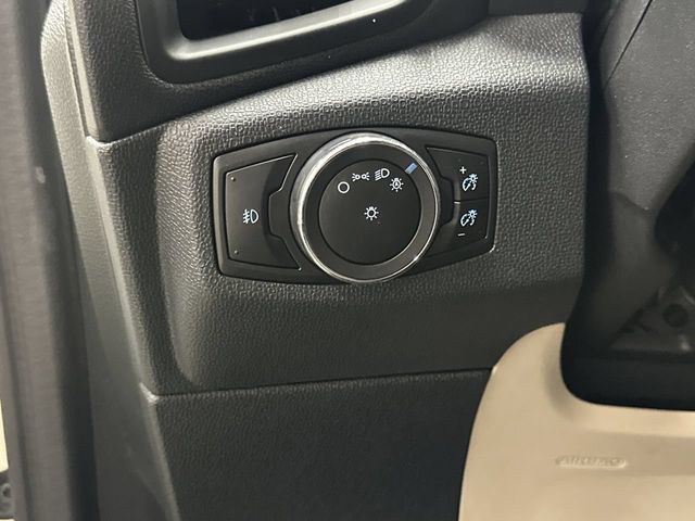 Thumbnail: 2021 Ford EcoSport - 23