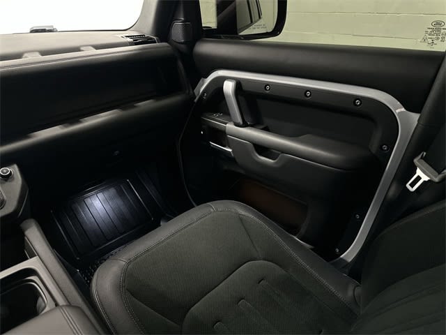 2023 Land Rover Defender 110 6