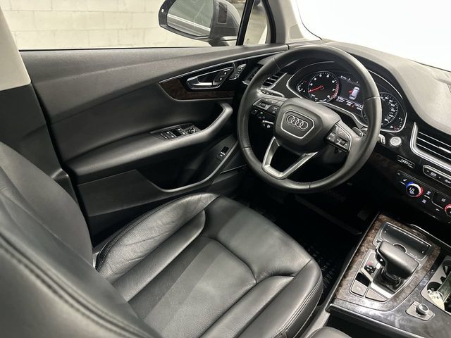 Thumbnail: 2018 Audi Q7 - 2