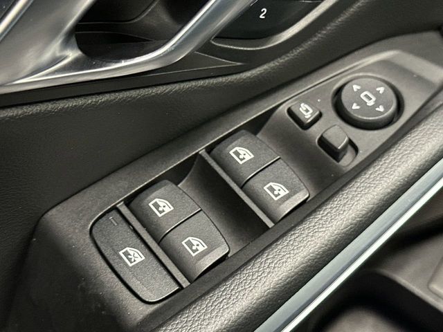 Thumbnail: 2020 BMW 3 Series - 26