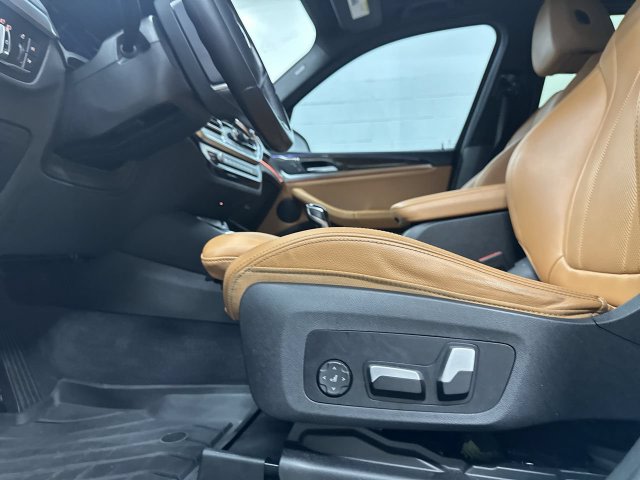 Thumbnail: 2022 BMW X3 - 31