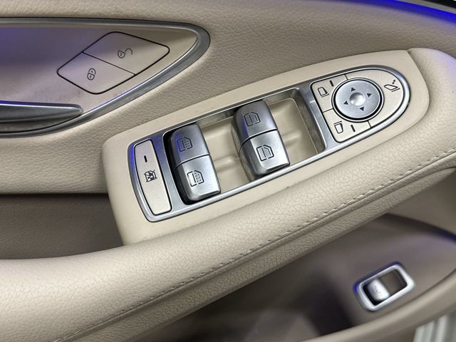 Thumbnail: 2015 Mercedes-Benz S-Class - 26
