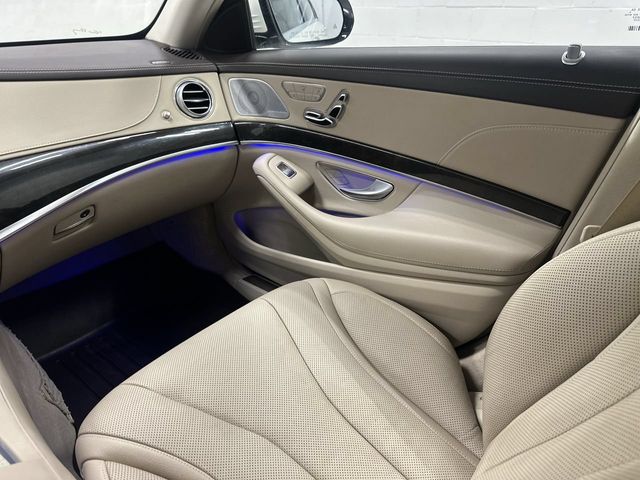 Thumbnail: 2015 Mercedes-Benz S-Class - 21