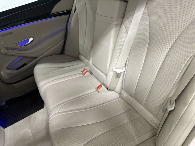 Thumbnail: 2015 Mercedes-Benz S-Class - 9