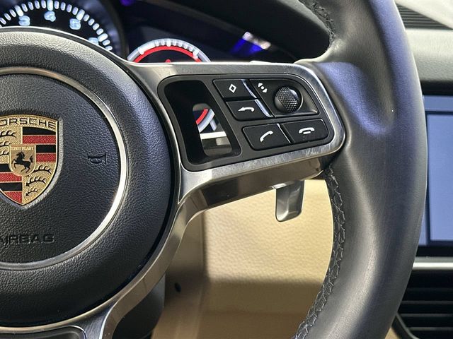 Thumbnail: 2019 Porsche Cayenne - 24
