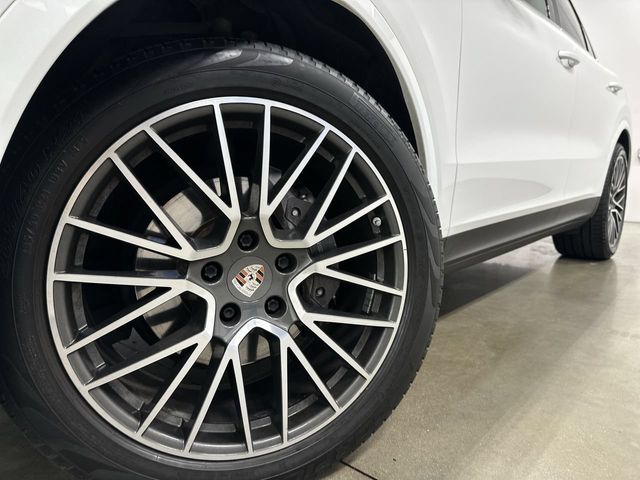 Thumbnail: 2019 Porsche Cayenne - 5