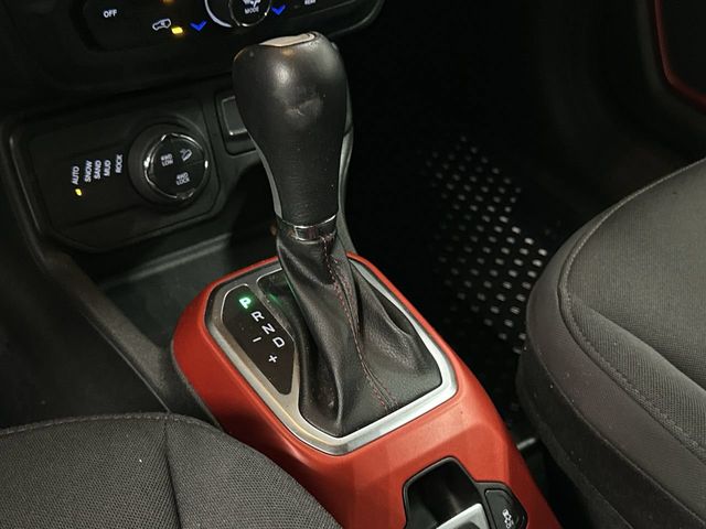 Thumbnail: 2021 Jeep Renegade - 9
