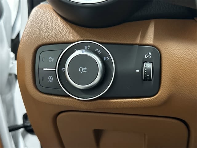 Thumbnail: 2017 Alfa Romeo Giulia - 25