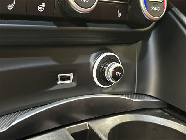 Thumbnail: 2024 Alfa Romeo Stelvio - 29