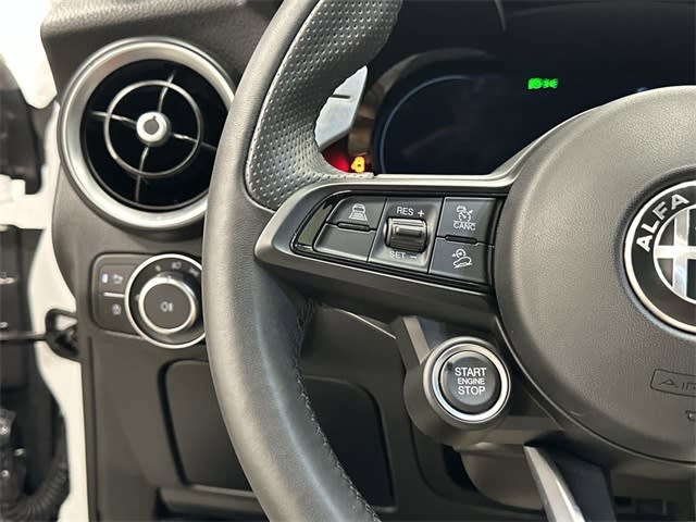 Thumbnail: 2024 Alfa Romeo Stelvio - 21