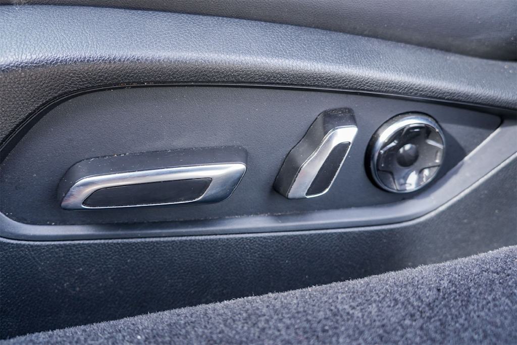 Thumbnail: 2023 Acura TLX - 22