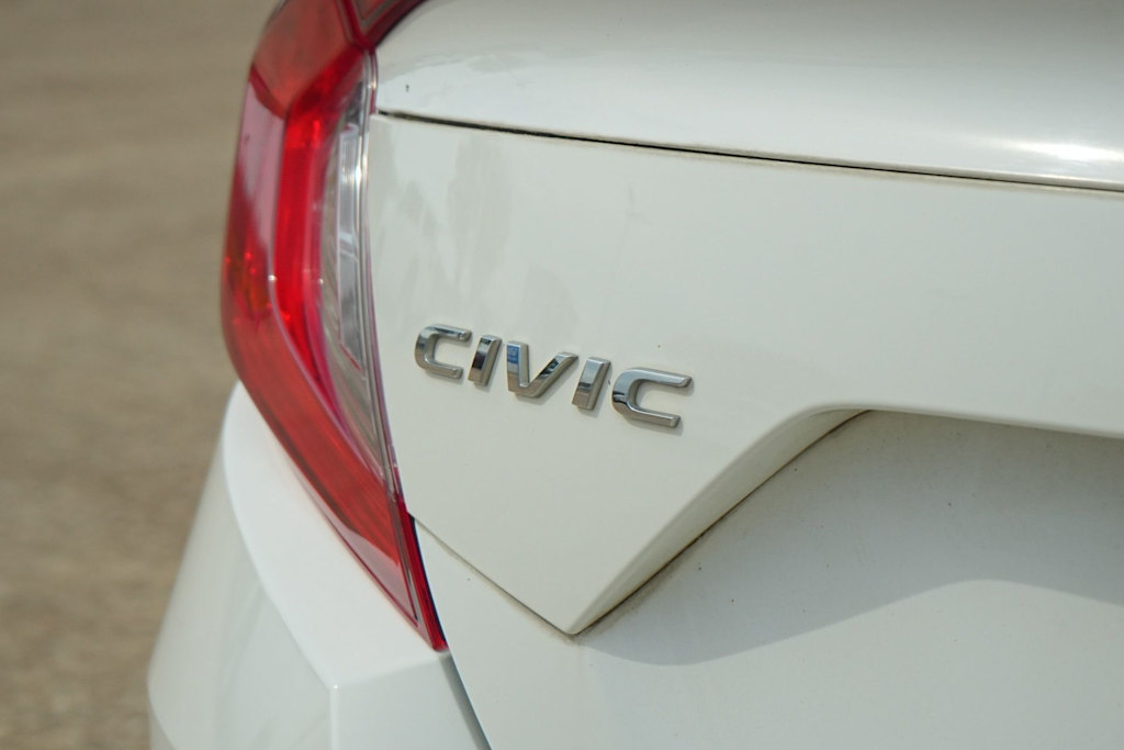 Thumbnail: 2016 Honda Civic - 7