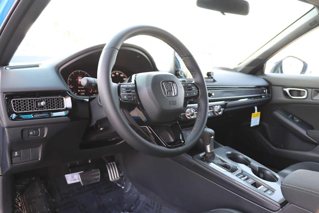 2025 Honda Civic Sport 2