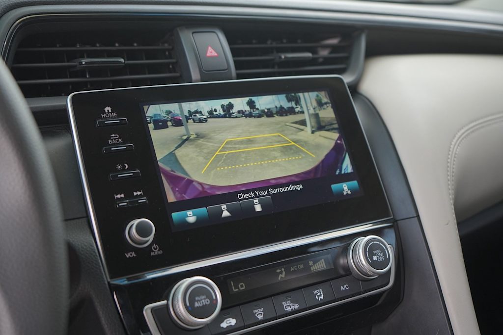 Thumbnail: 2021 Honda Insight - 27