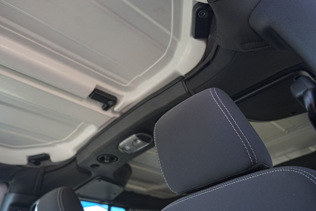 Thumbnail: 2017 Jeep Wrangler - 29