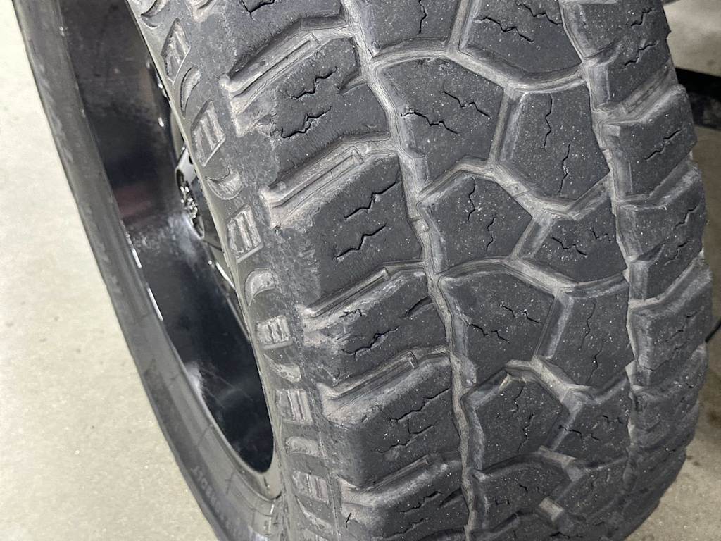 Thumbnail: 2017 Jeep Wrangler - 16